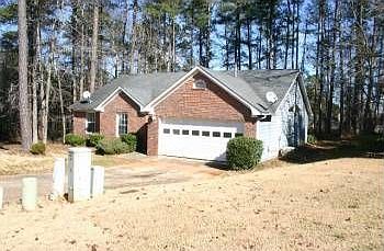 2nd image of 900 Misty Creek Ct