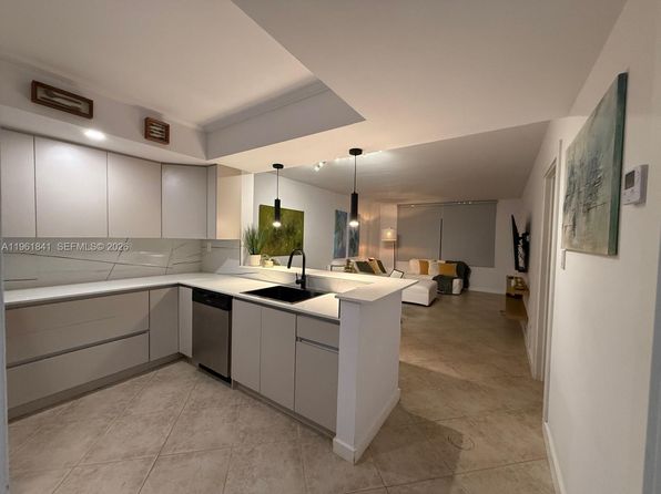 2815 NE 201st Ter APT L107