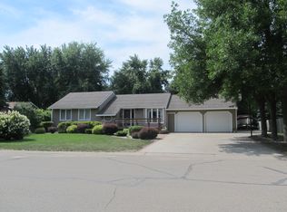 109 Jefferson Ave, Volga, SD 57071