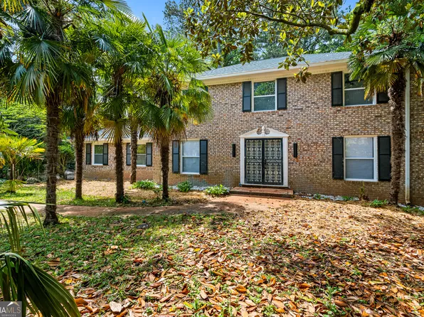 4247 Bingham Ct, Stone Mountain, GA 30083