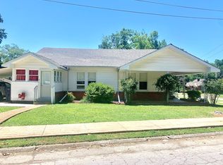1016 Gloster St, Corinth, MS 38834