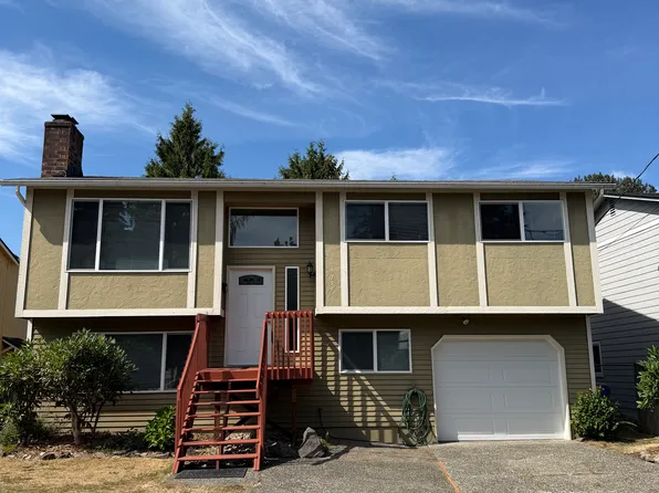 9239 Densmore Ave N, Seattle, WA 98103