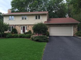 1033 Brompton Pl, Mendota Heights, MN 55118