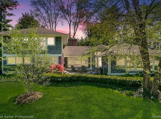 774 Lakeside Dr, Birmingham, MI 48009