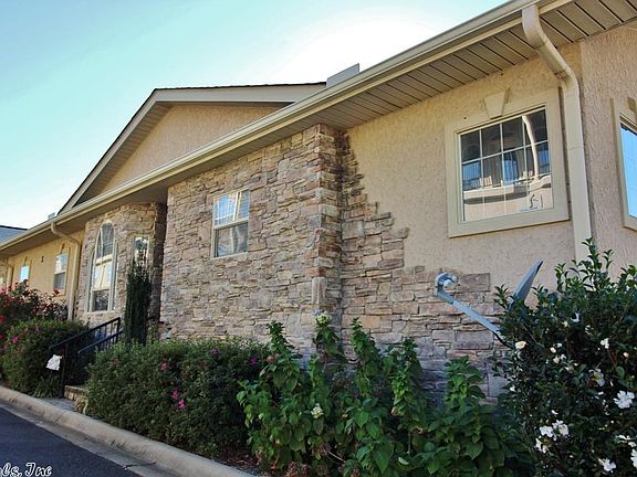 2nd image of 620 Grand Point Dr APT K1