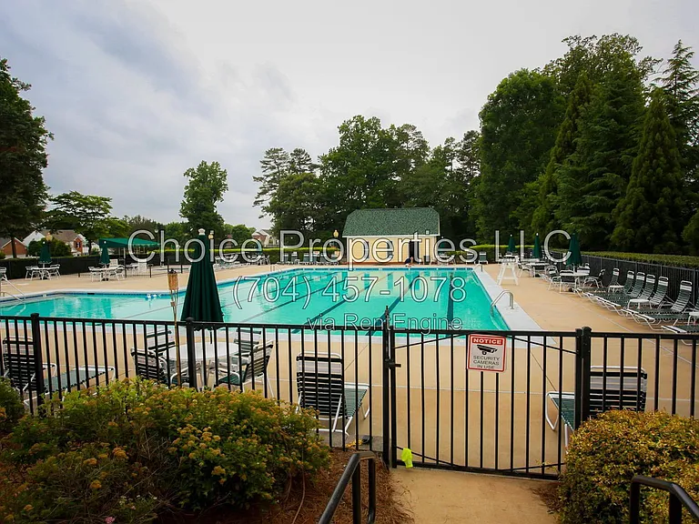 9148 Hillston Ridge Rd — Photo 7