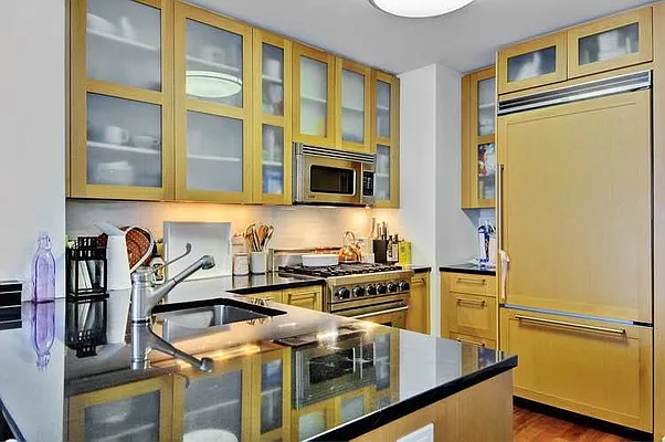 Rented by City Connections Realty | media 14