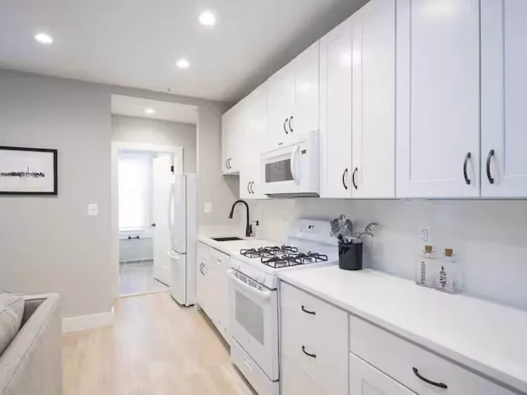 2110 R St NW #301 — Photo 5