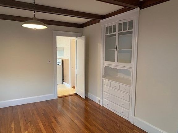 3rd image of 18 Orono St #1