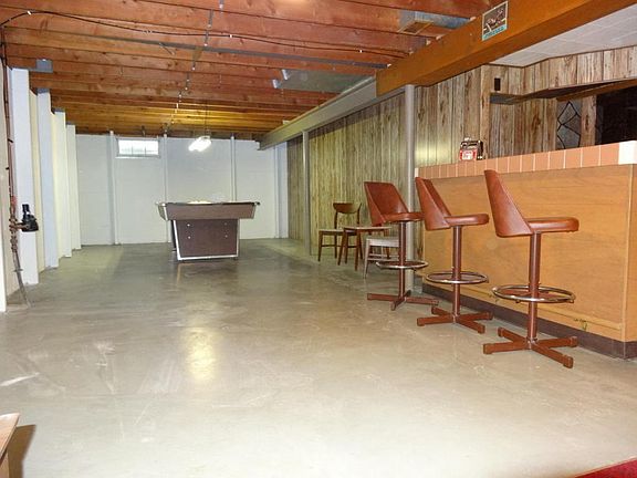 4th image of 4896 W Terry Ave