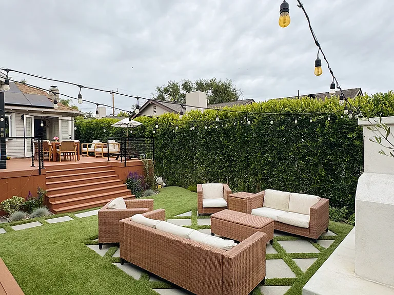2431 Chapala St — Photo 19