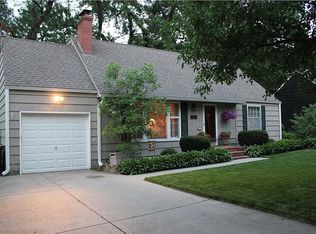 7433 Fontana St, Prairie Village, KS 66208