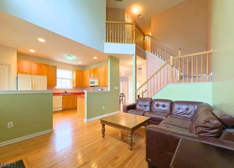 315 Birch Ct — Photo 7