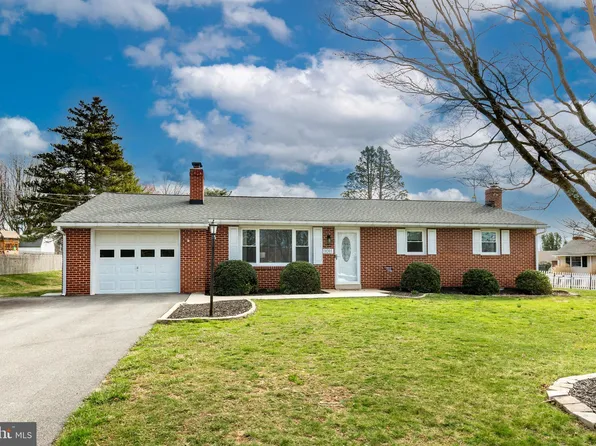 1011 Highfield Dr, Hampstead, MD 21074