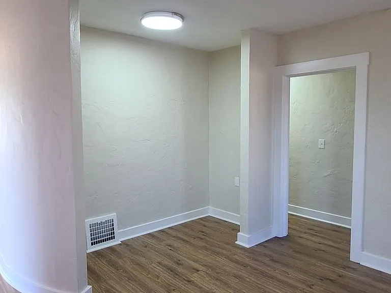 114 Taylor St — Photo 28