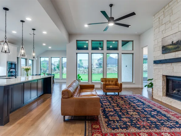 10721 Enchanted Rock Way, Fort Worth, TX 76126