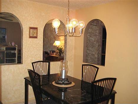 4th image of 11201 Crossmill Dr