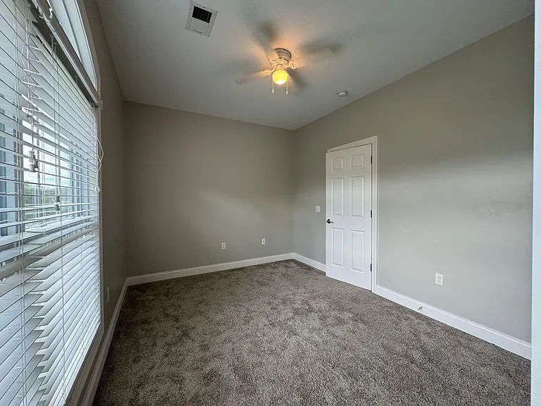111 Butler Dr — Photo 37