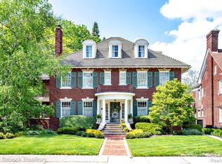 736 Chicago Blvd, Detroit, MI 48202