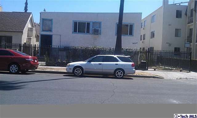 2nd image of 146 N Alexandria Ave