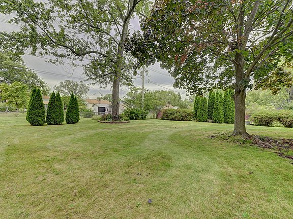 2nd image of 22040 Millard Ave