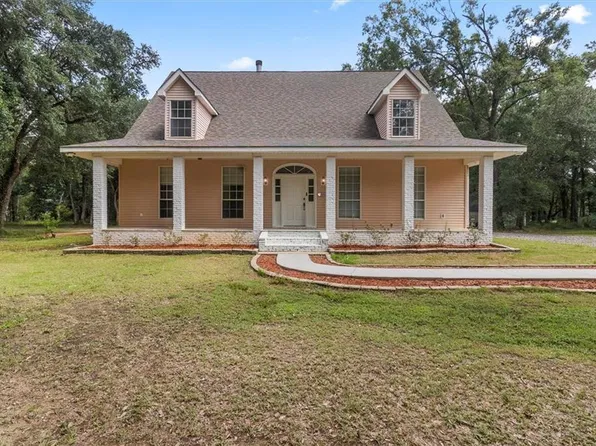 105 Rucker Rd, Madisonville, LA 70447