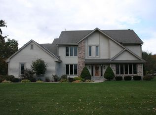 W194S7871 Ancient Oaks Dr, Muskego, WI 53150