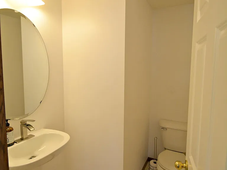 15728 Fox Cir — Photo 12