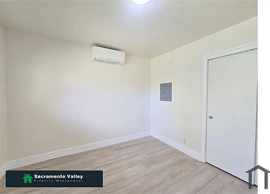 4261 Sweetwater Ave #3 — Photo 9