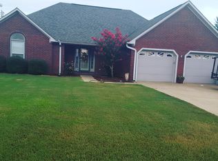 1701 Brookford Pl, Muscle Shoals, AL 35661