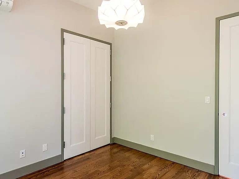 169 N 7th St #2L — Photo 9