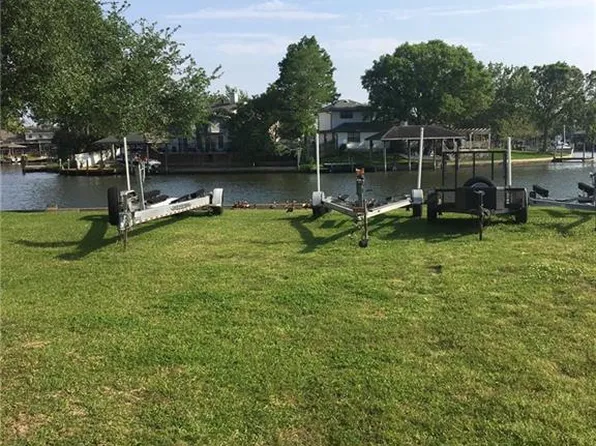 119 Brushfire Ln, Slidell, LA 70458
