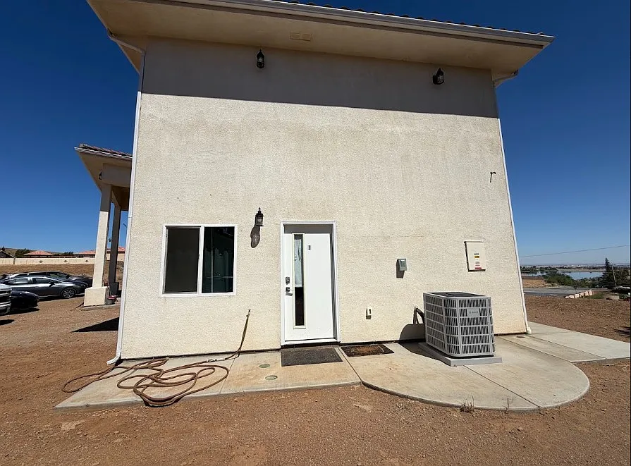 1 bed, $1,600 — Photo 2