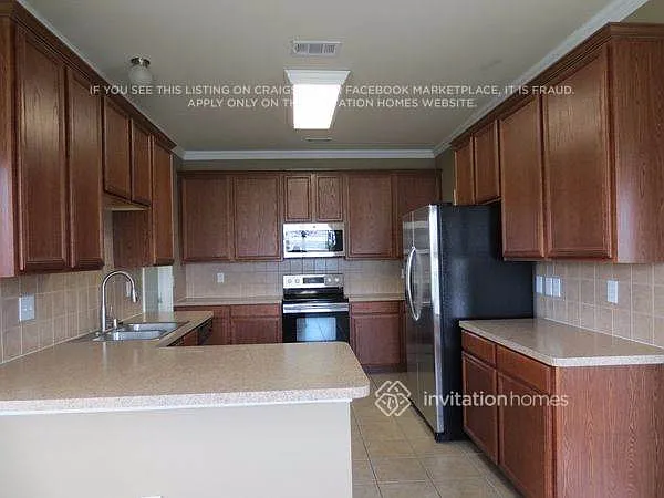 425 Hummingbird Trl Crowley, TX 76036 — Photo 2