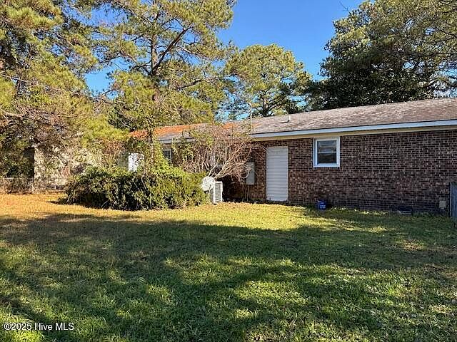 2nd image of 1329 Hunters Road