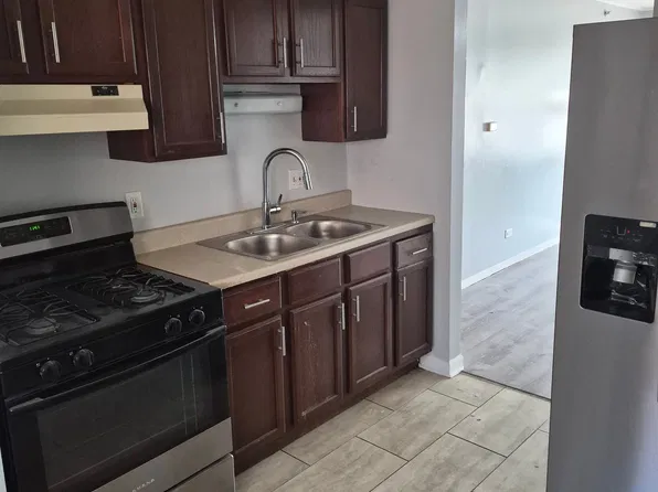 14449 Van Buren St #2E, Dolton, IL 60419