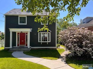 113 Roosevelt Ave, Ridgefield Park, NJ 07660