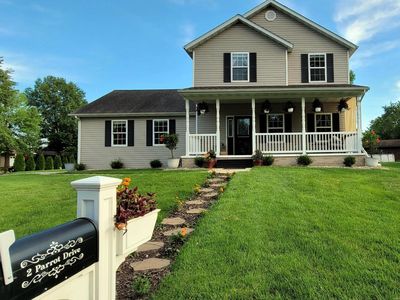 2 Parrot Dr, Highland, IL, 62249
