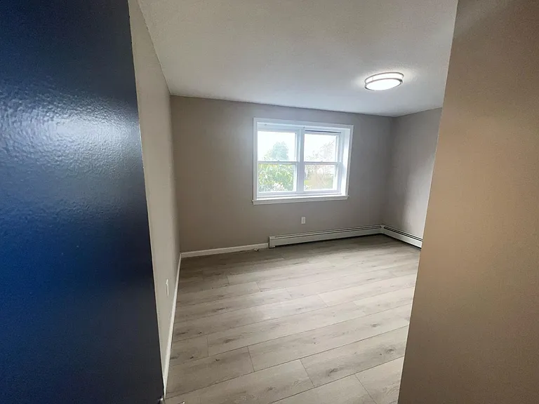 Fieldside Apartments — Photo 14