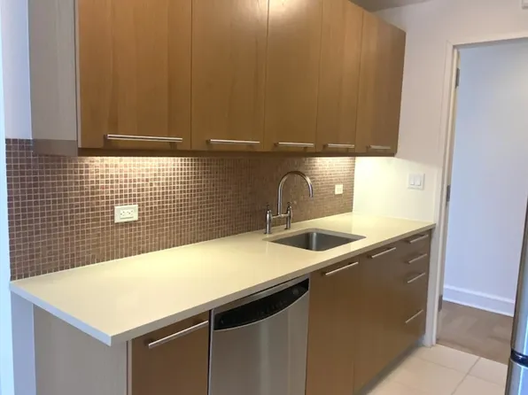 400 West 63rd Street image 2 of 15