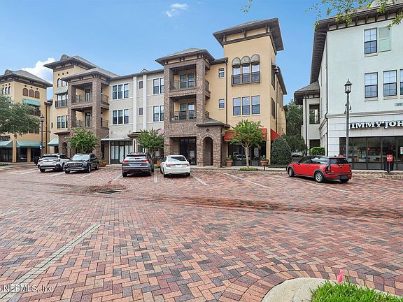 2nd image of 9823 TAPESTRY PARK Circle #119