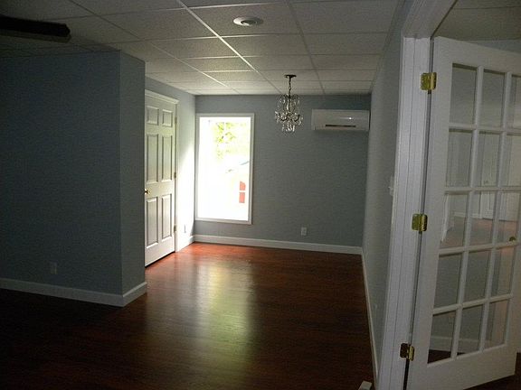 Downstairs Bed/Sitting Area 
