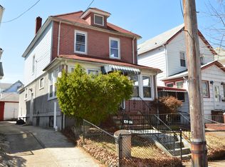 10984 202nd St, Saint Albans, NY 11412