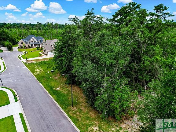 2nd image of 7 Lindenhill Court