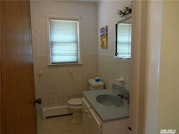 5th image of 15 Staller Blvd