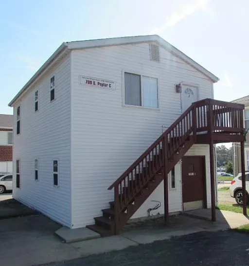 709-C1 S Poplar St