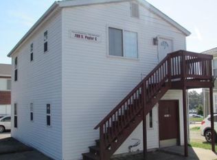 709-C1 S Poplar St, Carbondale, IL 62901