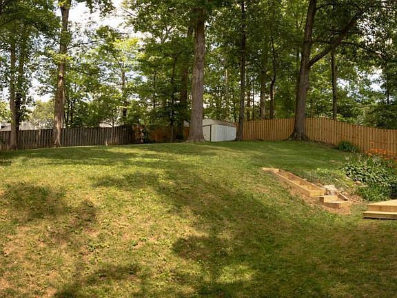 5th image of 10822 Woodland Dr
