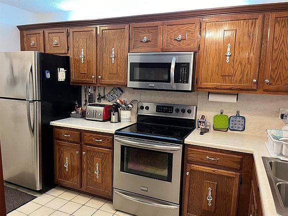 3rd image of 6206 Coral Lake Drive #106
