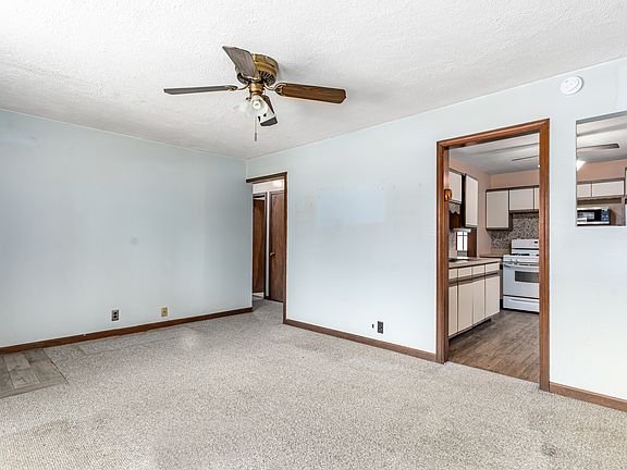4th image of 8736 S 51st Ave